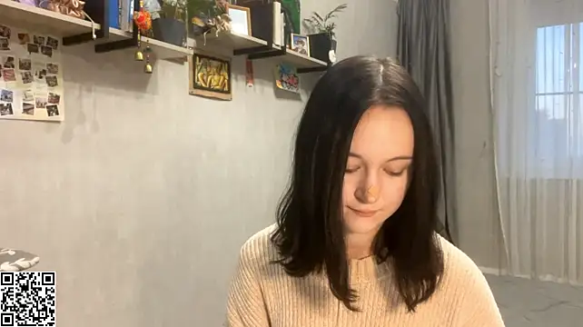 RukiyaLowland stripchat live cam model