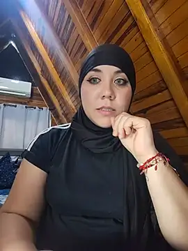 AmbarBurhan stripchat live cam model