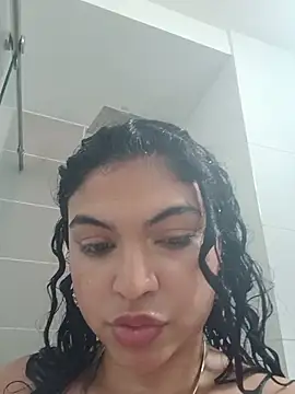 MelodyAlvarez stripchat live cam model