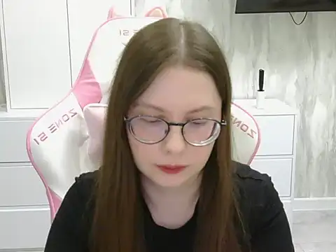 Elvirada stripchat live cam model