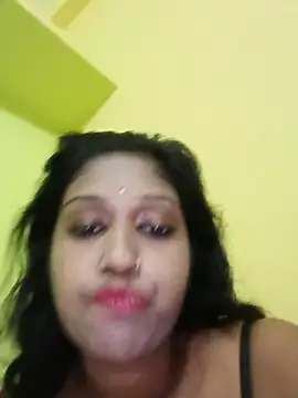 HOT-TIYA9 stripchat live cam model