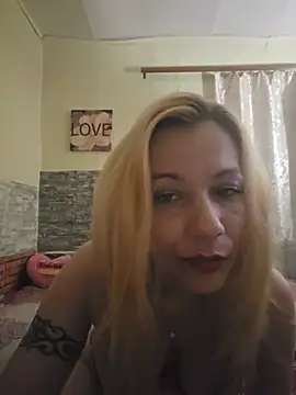 wildlia stripchat live cam model