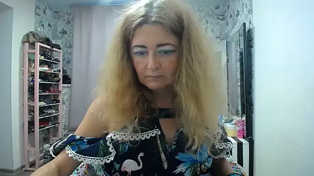 Helen1974 stripchat live cam model