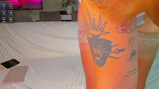 Emmanuelleee stripchat live cam model