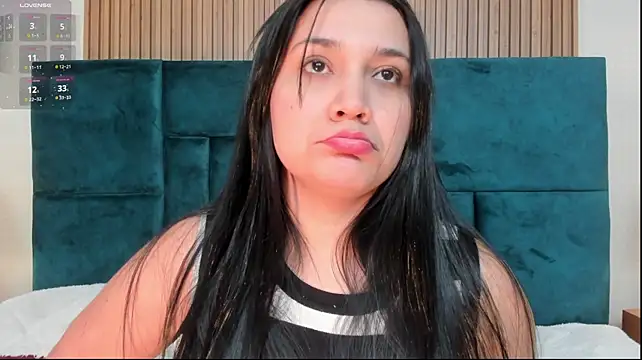 Kareena_chopra stripchat live cam model