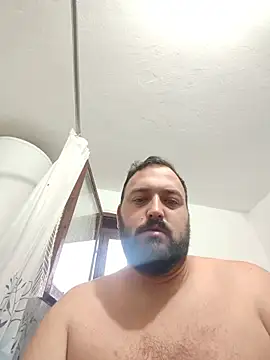 Horneymonster222 stripchat live cam model