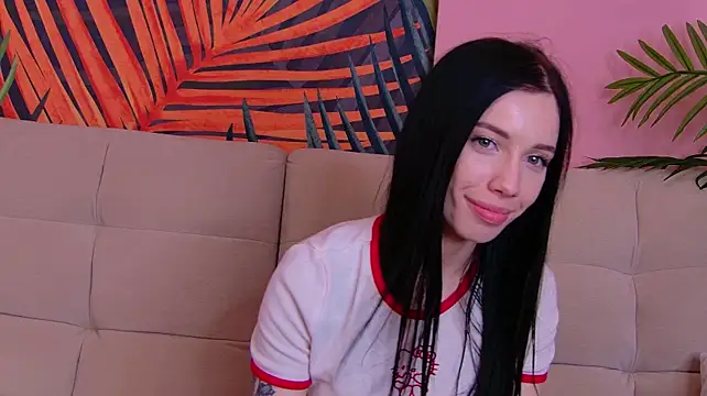 MiaRhoades stripchat live cam model