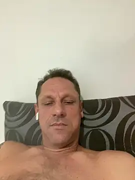 Yourhotboy_42 stripchat live cam model