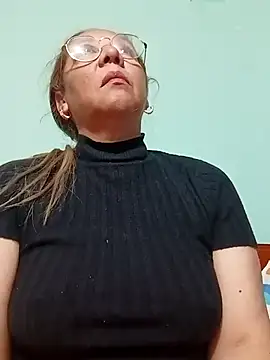 EliteCoupleMM stripchat live cam model