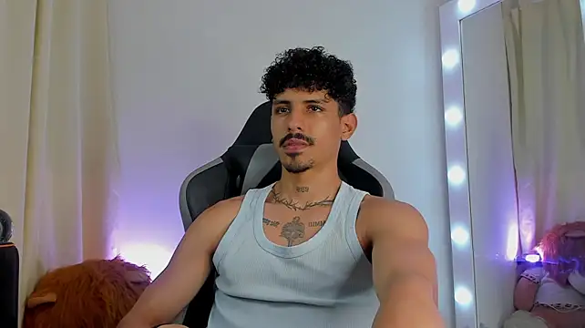 Lukeetaylor stripchat live cam model