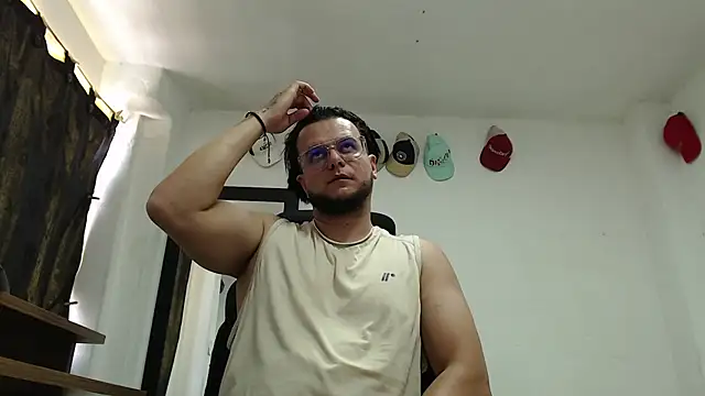 cloudsxxx stripchat live cam model