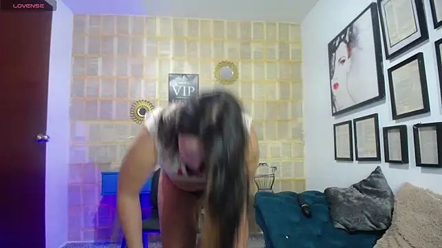 dany_bannany stripchat live cam model