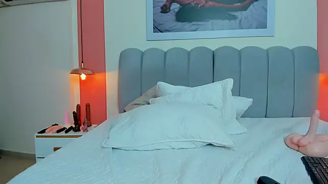 EmmaBoyd stripchat live cam model