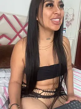 JessikaHoot stripchat live cam model
