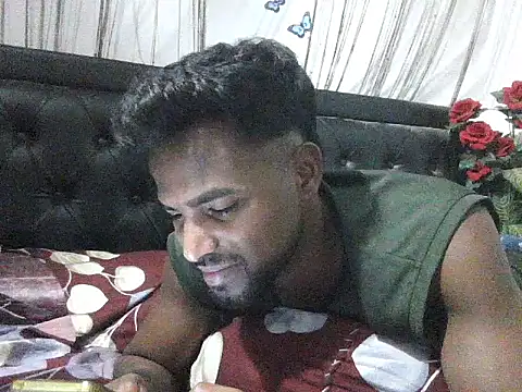 Hunkytop stripchat live cam model