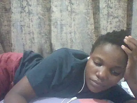 tina_2030 stripchat live cam model
