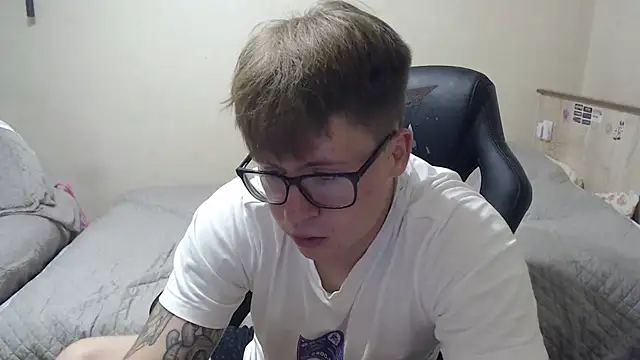 Maxxxgayboy stripchat live cam model