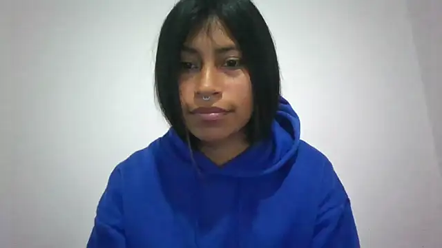Pocahontas_Honey stripchat live cam model