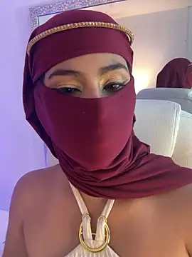 AaliyahShine stripchat live cam model