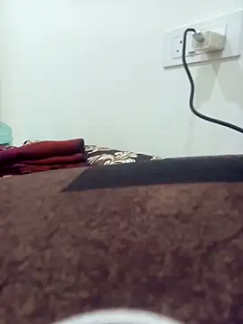 Siya_9877 stripchat live cam model