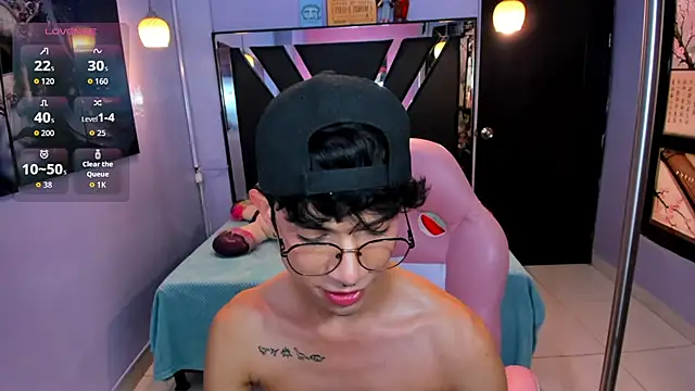 LiamHeatx stripchat live cam model