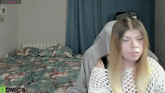 Stefania-sweet stripchat live cam model