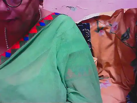 Sweet_ritika143 stripchat live cam model
