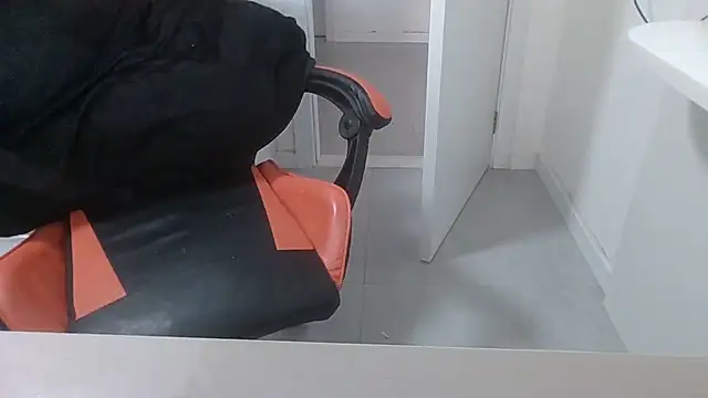 Lekezim stripchat live cam model