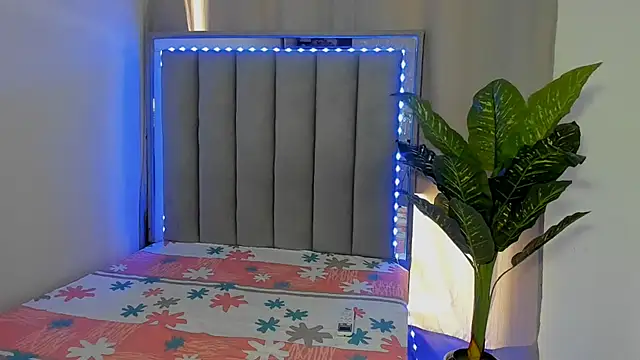 Stardoll_777 stripchat live cam model