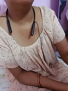 KEERTI-STRIP stripchat live cam model