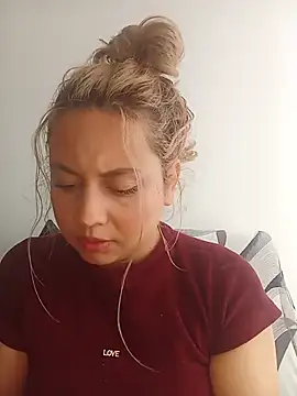 Ana_Armas stripchat live cam model