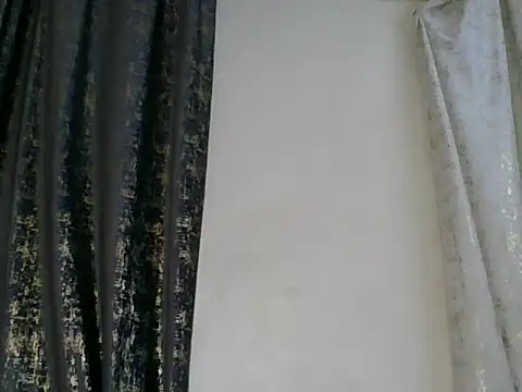 thick_sluttie stripchat live cam model