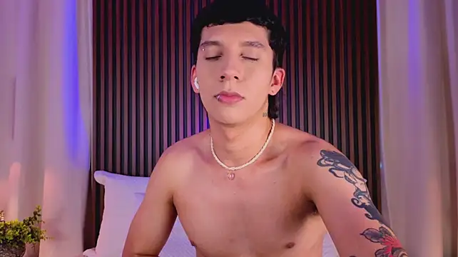 JacoboSwam stripchat live cam model