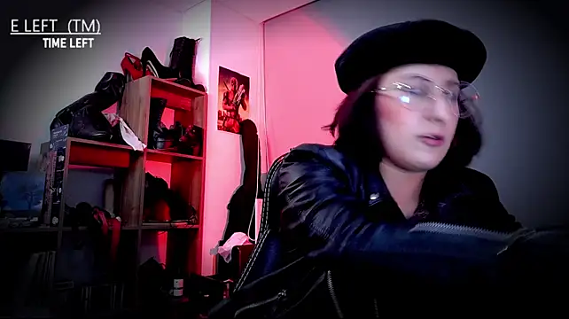 miss_scarlett_sen stripchat live cam model