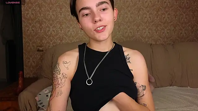 Lilihere_ stripchat live cam model