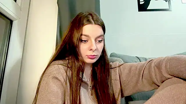 SimoneEbesu stripchat live cam model