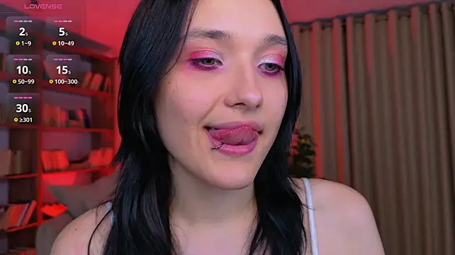DarcyBlackwood stripchat live cam model