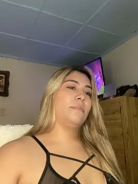 _BellaSmith_ stripchat live cam model