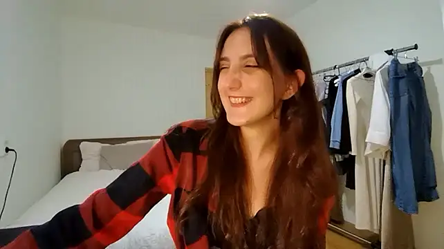 Sara_Rudeus stripchat live cam model