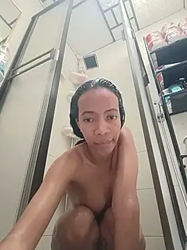 milenathosom stripchat live cam model