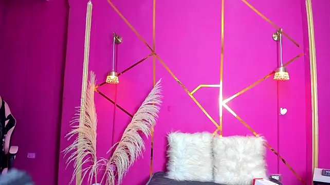 luna-bella183 stripchat live cam model