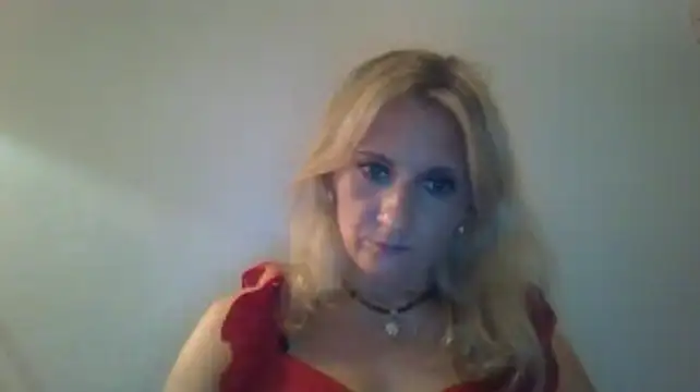 ViolettaMature stripchat live cam model