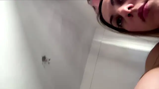 MellieGirl stripchat live cam model