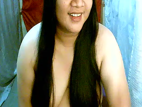 strip_berry stripchat live cam model