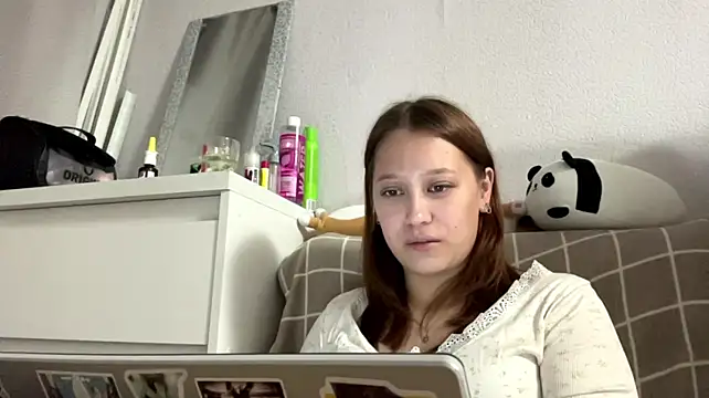 InsaneRepute stripchat live cam model