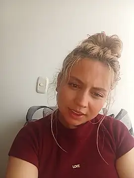 Ana_Armas stripchat live cam model