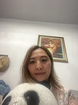 xiaoyanziandeng stripchat live cam model