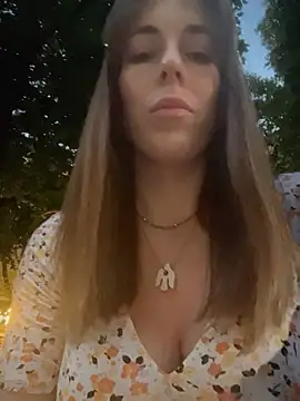 MommmyYummy stripchat live cam model