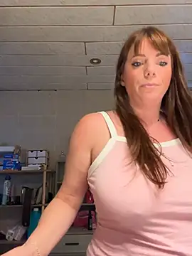 serenafr stripchat live cam model