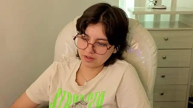 Nathaly_ds stripchat live cam model